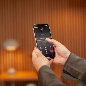 ADURO Hybrid H2 ovládání smartphone